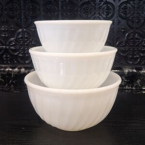 Vintage Fire King White Swirl Mixing Bowls Set Of 3 , MCM Milk Glass